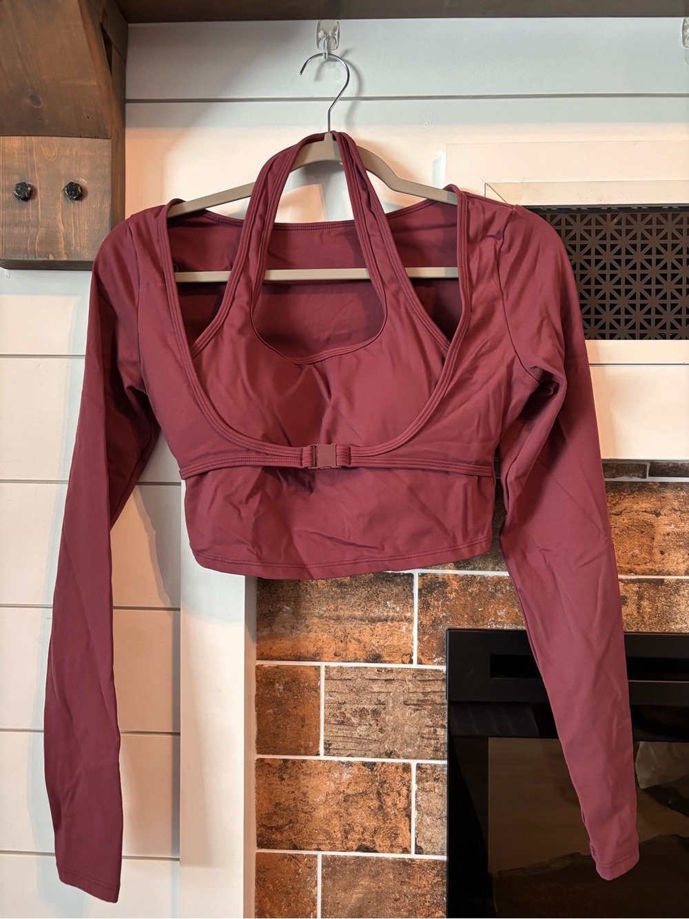 Long Sleeve Athletic Crop Top size small